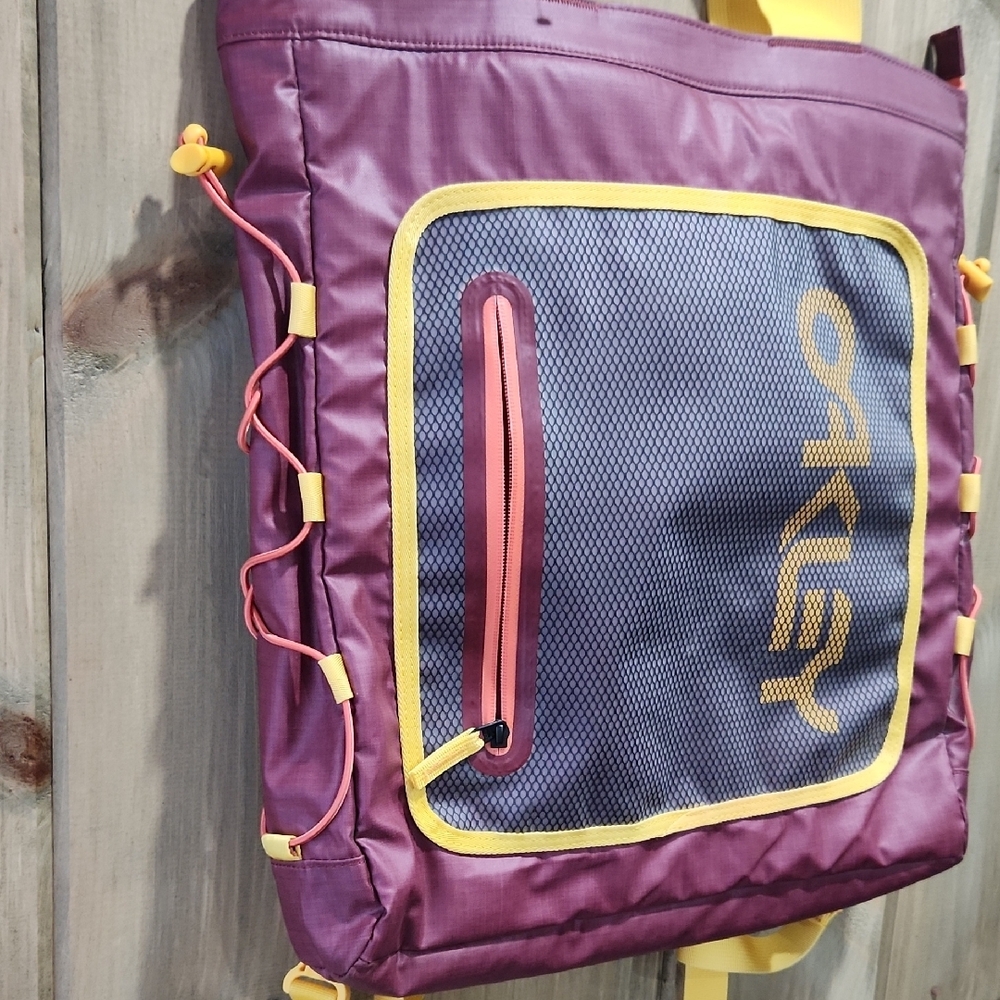 1990's Oakley Backpack, Sun Dried Tomato, Water Repellent, Insulated - Picture 2 of 9